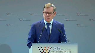 Германия планирует сократить выдачу туристических виз россиянам