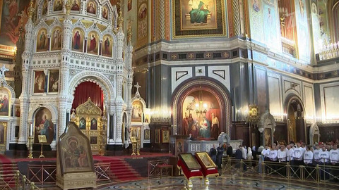 Во главе крестного хода по улицам Москвы будут пронесены святыни Русской православной церкви