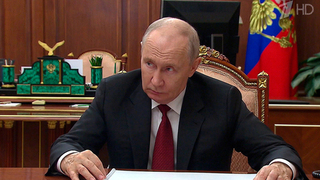 Владимир Путин обсудил с Андреем Кикотем итоги первого года работы службы МВД по вопросам гражданства