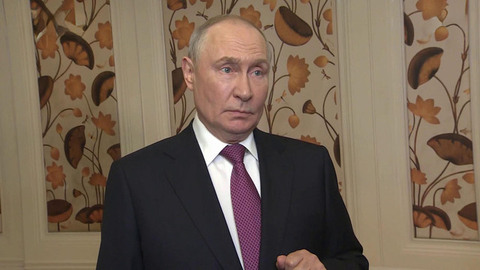 Западные глобалистские элиты виноваты в событиях на Украине, заявил Владимир Путин