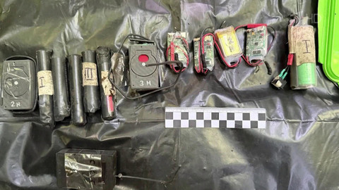 В ДНР во вражеских схронах обнаружены боеприпасы с отравляющими веществами