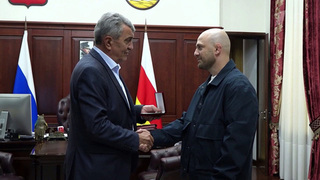 Инал Козонов награжден медалью Северной Осетии и часами от главы региона