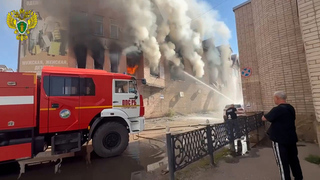 В Стерлитамаке произошел крупный пожар в торговом центре, есть погибшие: видео