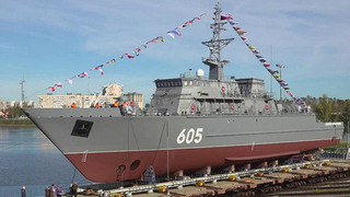 В Санкт-Петербурге спустили на воду морской тральщик «Семен Агафонов»