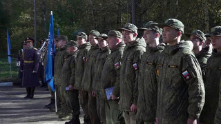 На аэродроме в Подмосковье почтили память легендарного летчика, Героя Советского Союза Дмитрия Каприна