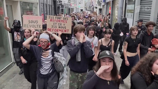 Более 70% французов одобряют действия протестующих школьников и студентов