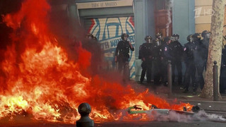 Волна уличных протестов захлестнула Европу