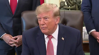 Дональд Трамп выступил в Белом доме перед журналистами