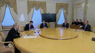 Владимир Путин встретился со спецпосланником президента США Стивеном Уиткоффом