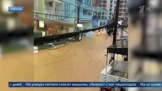 Вода по пояс: кадры последствий на улицах Пхукета из-за непогоды