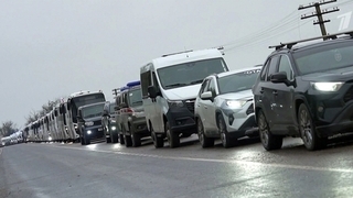 Колонна с гуманитарным грузом в пути к Алешкам