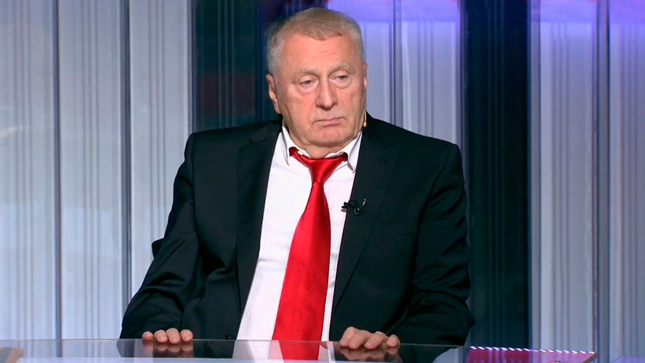 Владимир Жириновский: Выборы надо проводить в рабочий день. Структура момента. Фрагмент выпуска от 15.09.2015